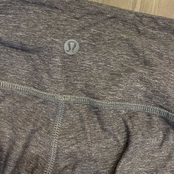 Lululemon Grey Cropped Leggings Size 4! - Picture 3 of 4